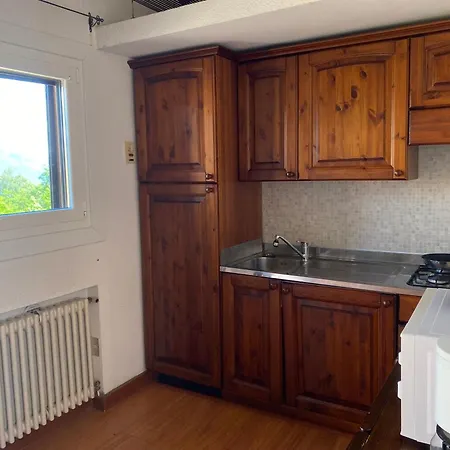 Lägenhet Motta Con Piscina E Tennis