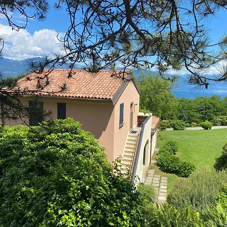 Motta Con Piscina E Tennis Lägenhet *