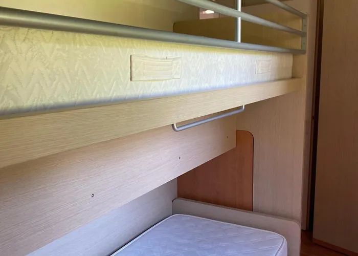 Motta Con Piscina E Tennis Apartman