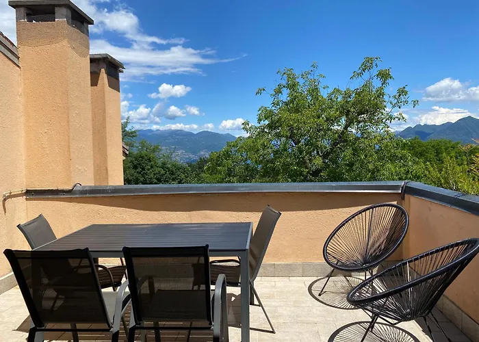 Apartment Motta Con Piscina E Tennis *